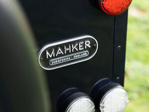 Mahker Cast Aluminium Land Rover Rear Badge